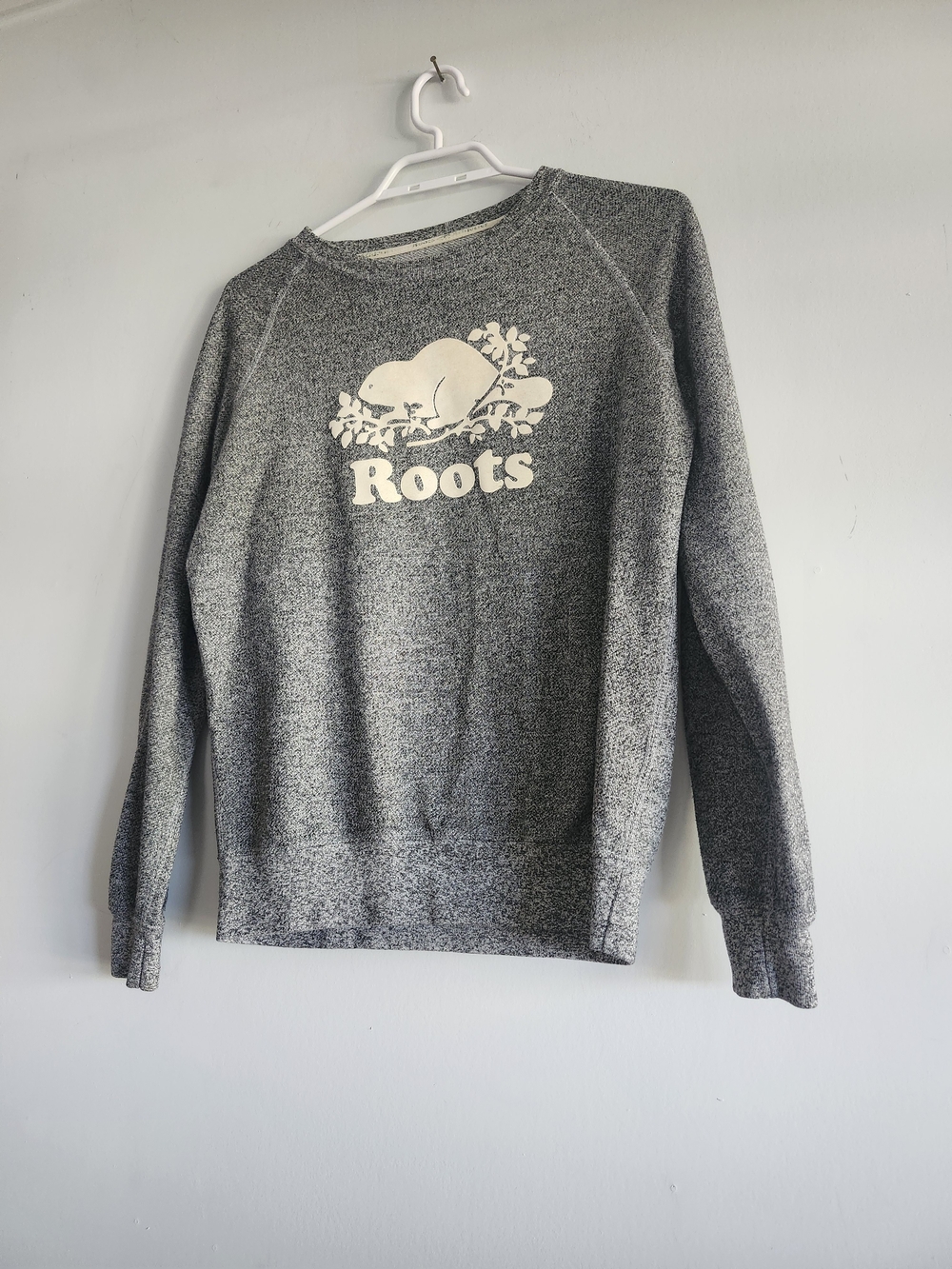 Roots Classic Grey Crewneck Sweatshirt | Women’s Small | Cotton Blend